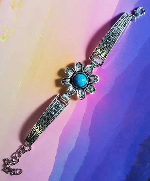 Bracelets POLLY B1262 Silver Decorated Blue Crackle Gem Flower Bracelet