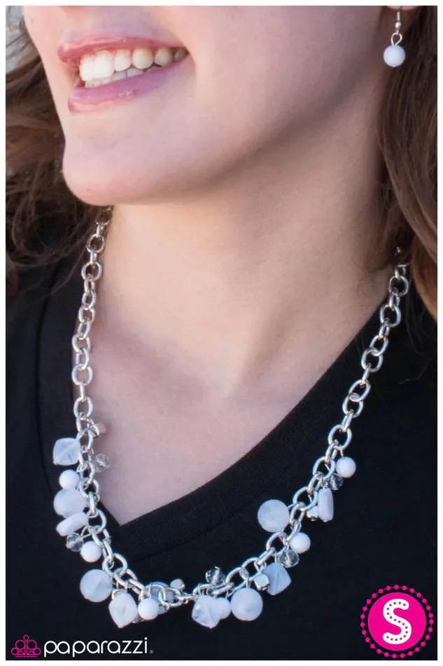 Necklaces Paparazzi Necklace Catch 22 White Paparazzi Jewelry