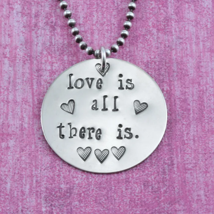 DS 14 Necklaces Tall Lined Heart Metal Design Stamp 35mm Beaducation Original