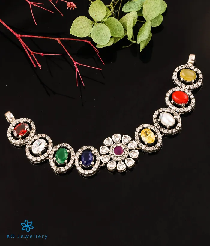 Silversmith Earrings The Victorian Silver Choker Necklace Earrings Bright SilverNavratna