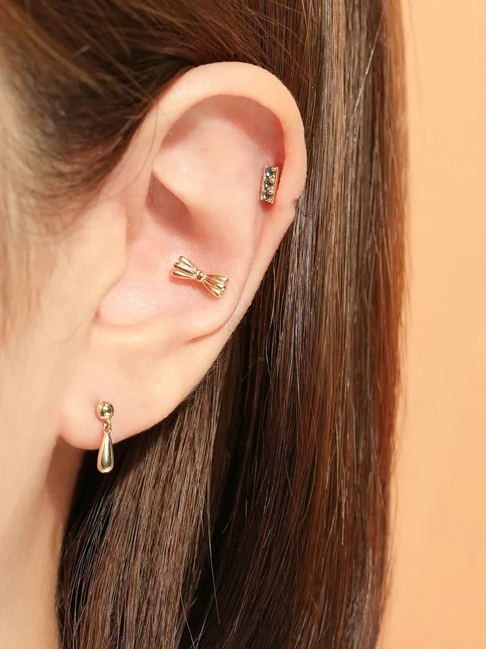 Earrings MinimalBijoux 14K Gold Ribbon Tie Cartilage Earring 20G